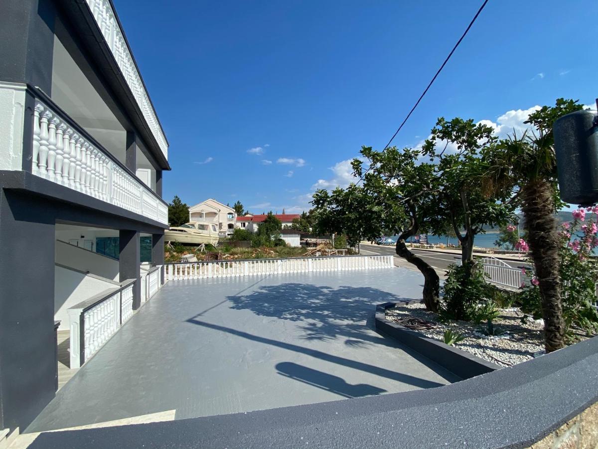 Apartmani Anita Starigrad Paklenica Bagian luar foto