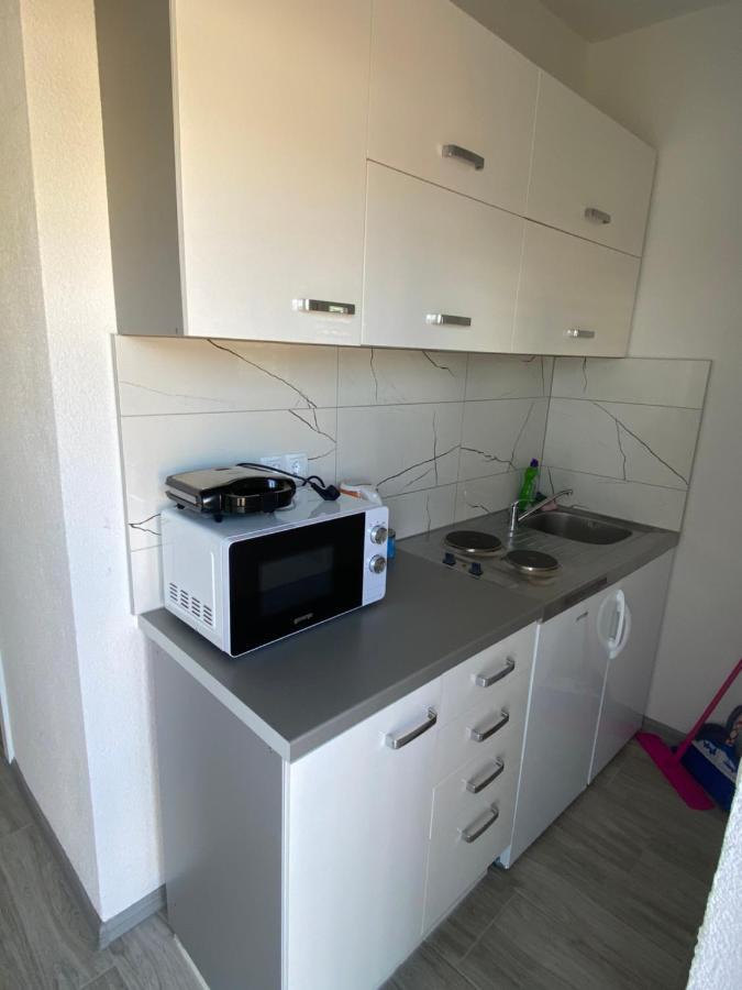 Apartmani Anita Starigrad Paklenica Bagian luar foto