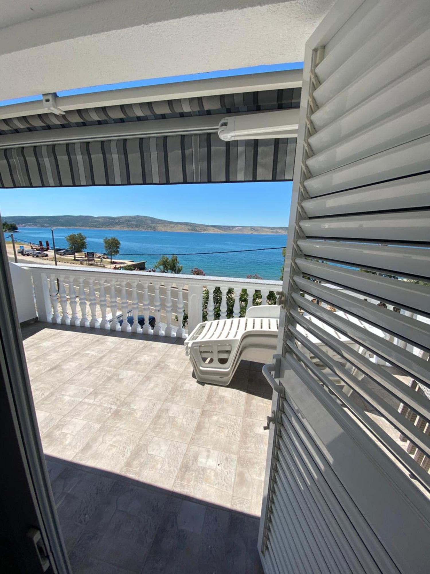Apartmani Anita Starigrad Paklenica Bagian luar foto