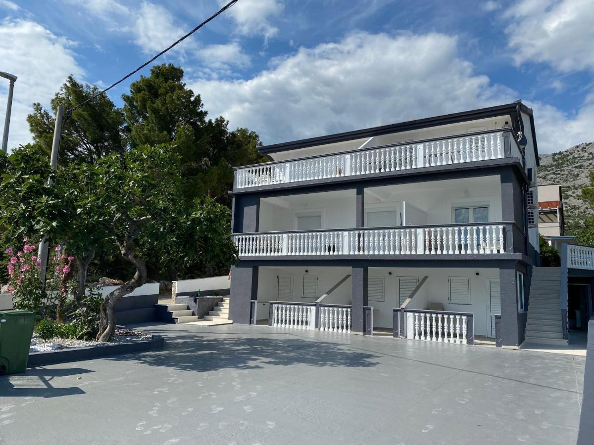 Apartmani Anita Starigrad Paklenica Bagian luar foto