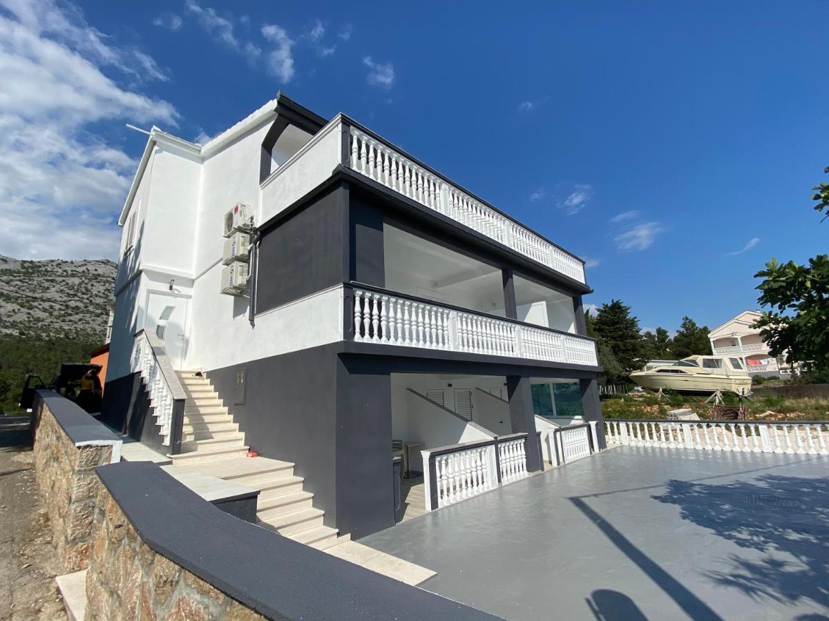 Apartmani Anita Starigrad Paklenica Bagian luar foto