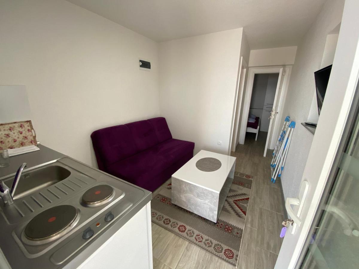 Apartmani Anita Starigrad Paklenica Bagian luar foto
