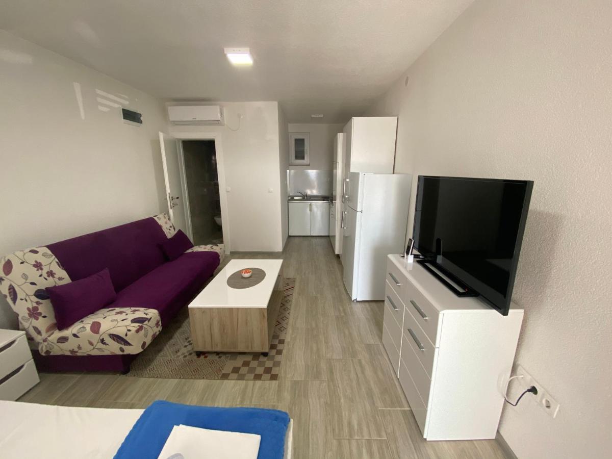 Apartmani Anita Starigrad Paklenica Bagian luar foto