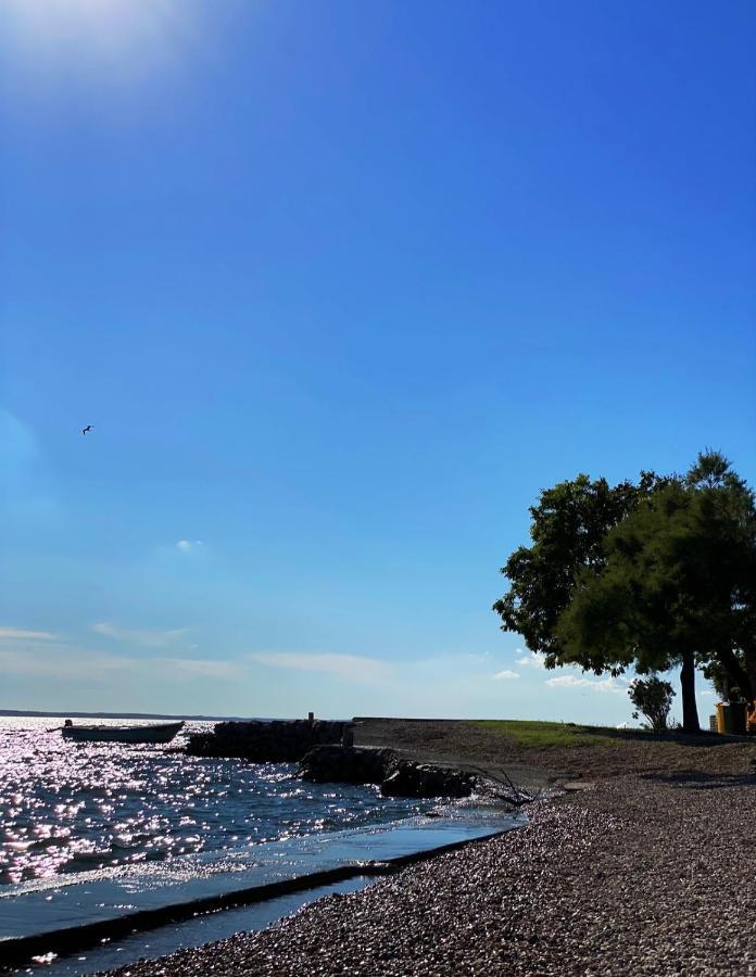 Apartmani Anita Starigrad Paklenica Bagian luar foto