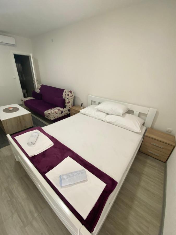 Apartmani Anita Starigrad Paklenica Bagian luar foto