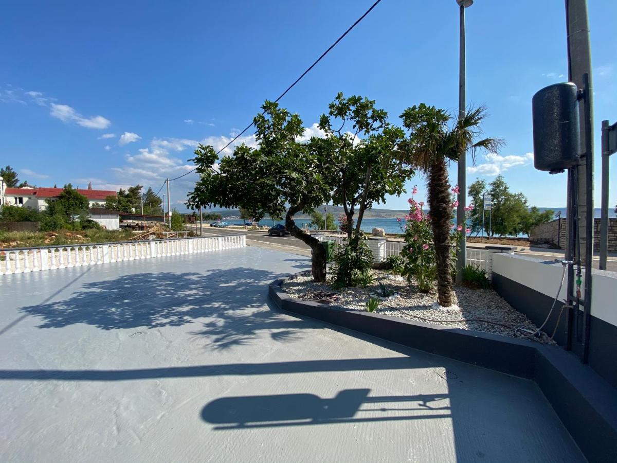 Apartmani Anita Starigrad Paklenica Bagian luar foto