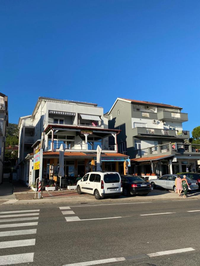 Apartmani Anita Starigrad Paklenica Bagian luar foto