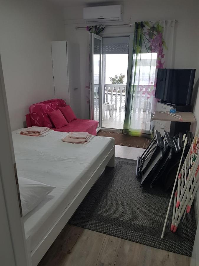 Apartmani Anita Starigrad Paklenica Bagian luar foto